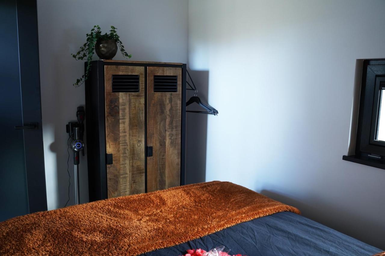 B&B Het Duinhuisje Met Jacuzzi, Gratis Parkeren, 2 Fietsen Te Leen, Airco Зандвоорт Екстериор снимка